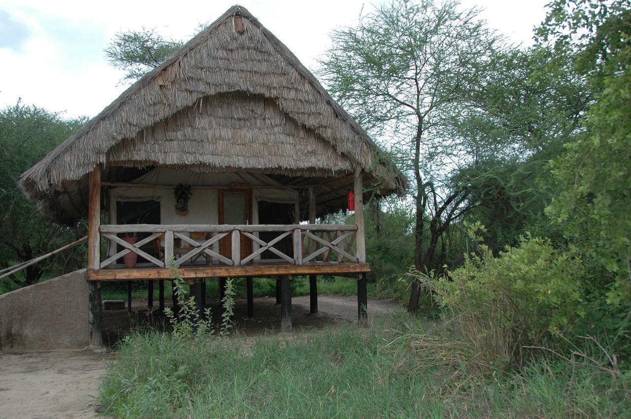 Roika Tarangire Tented Lodge Kwa Kuchinia Екстер'єр фото